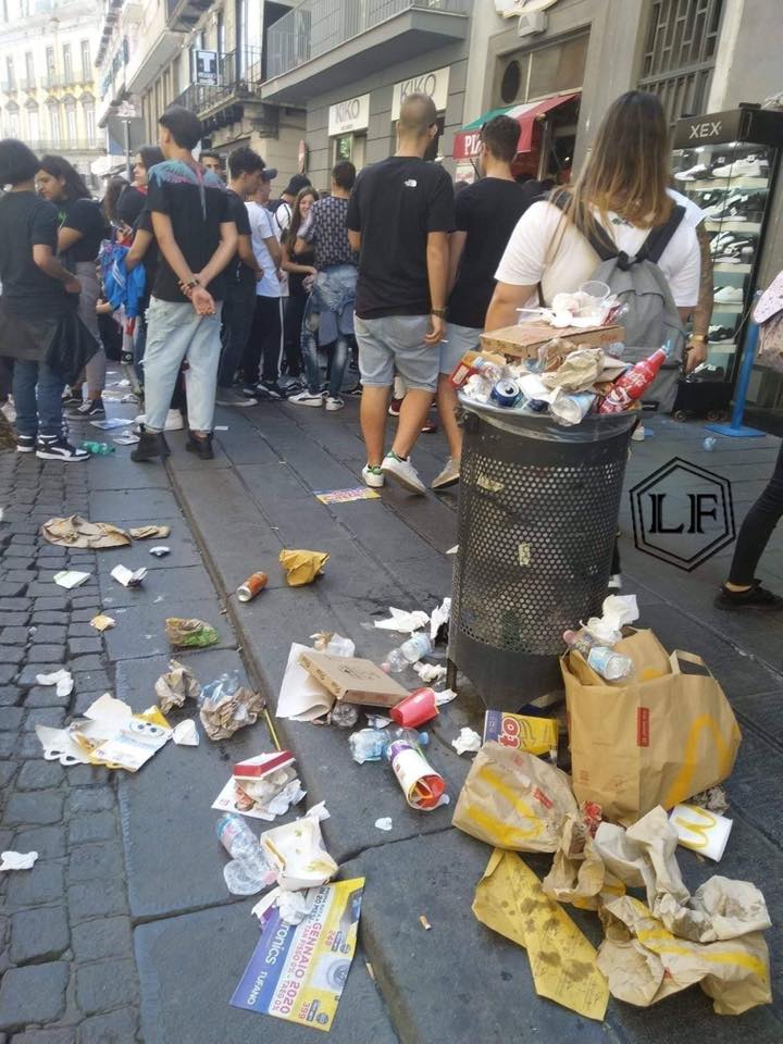 foto manifestazione verde contestata