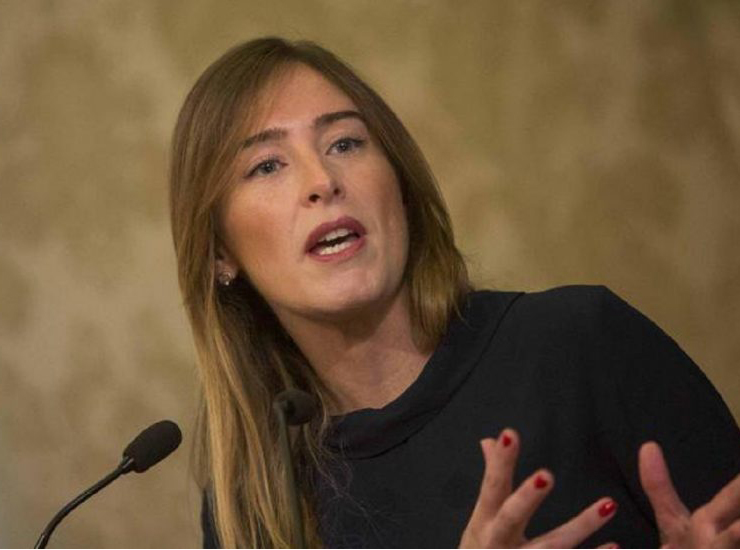 Maria Elena Boschi incanta il web con uno scatto sexy - meteoweek.com