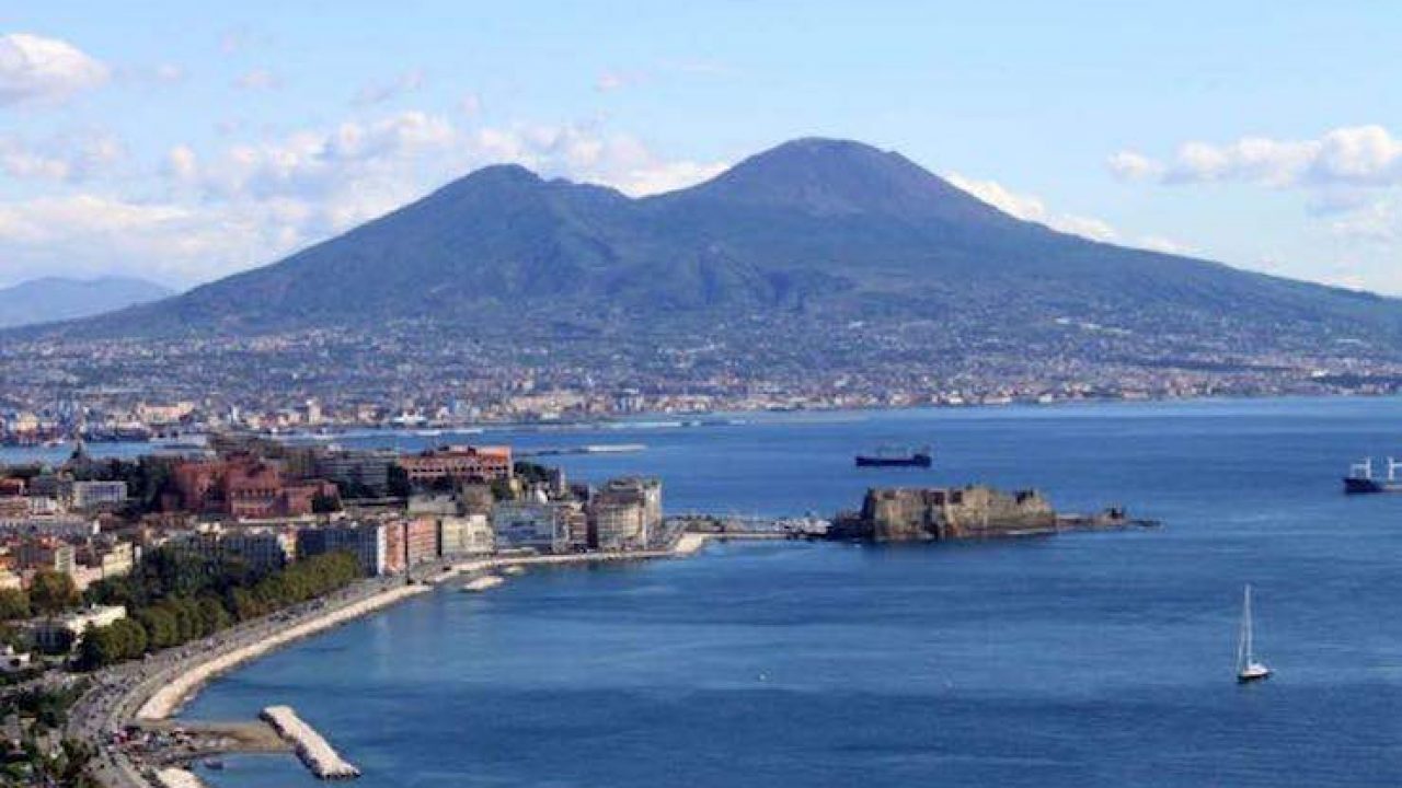 A Che Ora Sorge Il Sole A Napoli