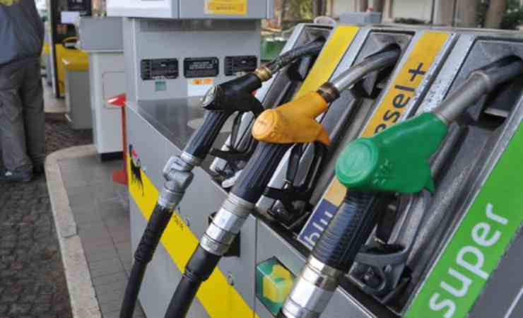 Benzina e Diesel | Come risparmiare e dove trovare le pompe convenienti - meteoweek