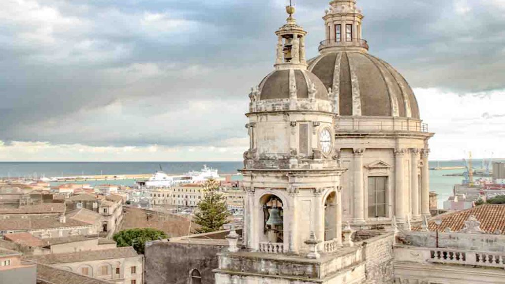 Meteo Catania domani lunedì 4 novembre: sole splendente