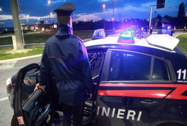 Taranto perquisizioni carabinieri