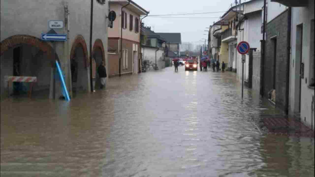 Maltempo, Piemonte in ginocchio, il paese di Cardè finisce sott'acqua - meteoweek