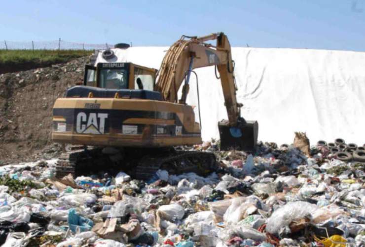 operaio morto discarica