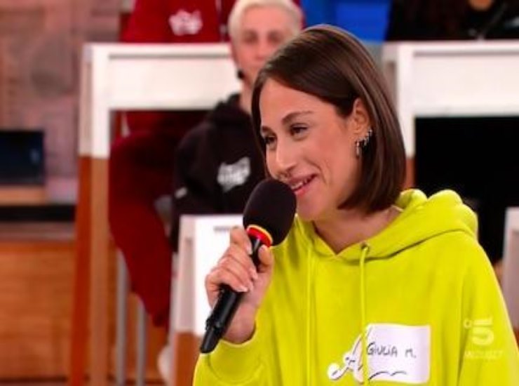 Giulia Molino chi è | carriera e vita privata della cantante - meteoweek