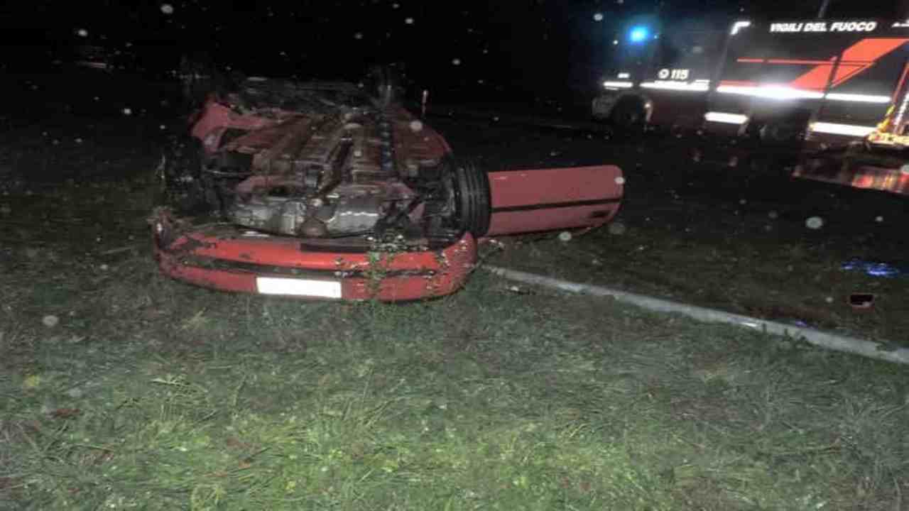 Prende l'auto della madre, muore 15enne in un incidente a Udine - meteoweek