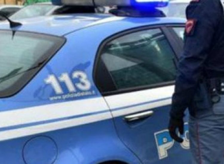 Polizia scopre falsi Ncc