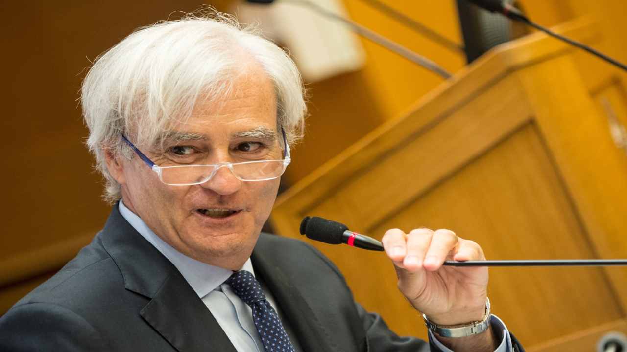 Antonio Maria Rinaldi chi è carriera e vita privata del politico