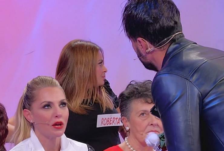 Armando e Veronica sotto attacco