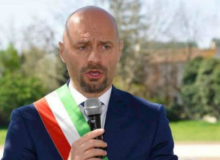 zingaretti chiede le scuse per Bibbiano