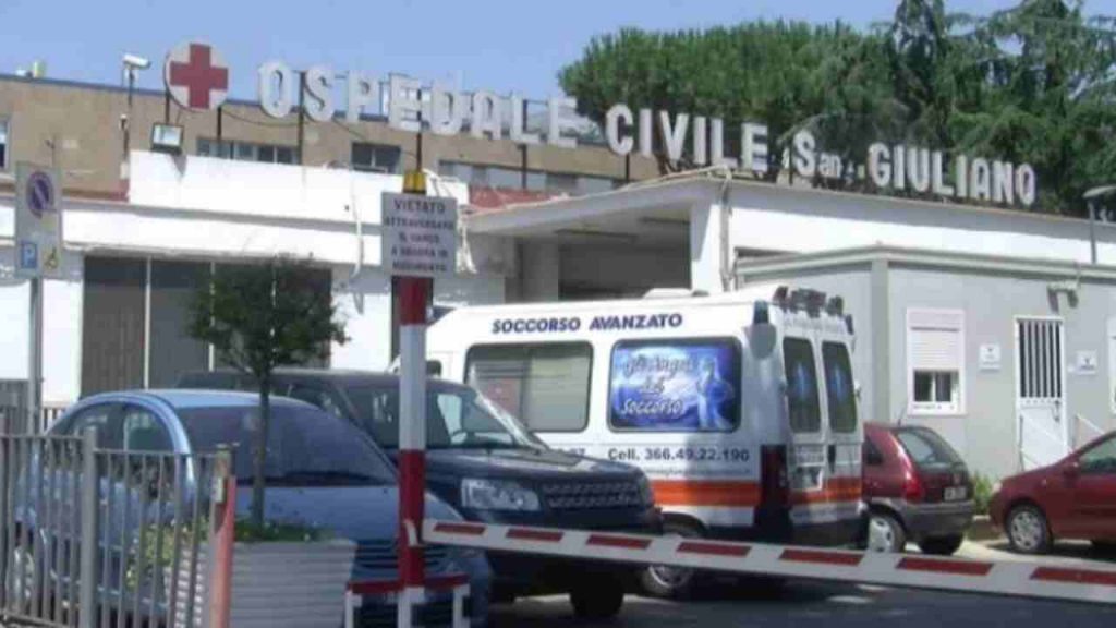 “mamma sta dormendo”, incinta con i figli di 2 e 4 anni che vegliano il cadavere