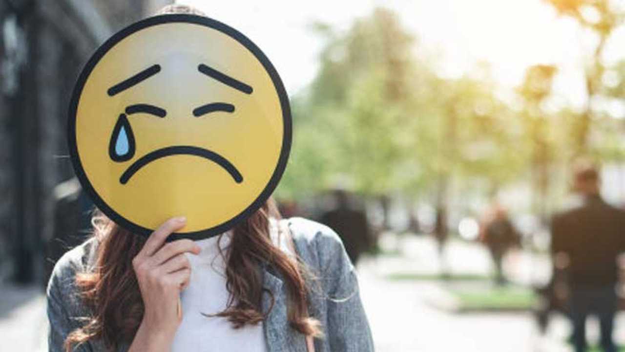 Italiani ancora più sfiduciati e pessimisti, ma meno spaventati