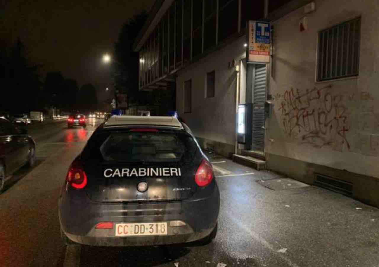 rapina e sparatoria a Varese