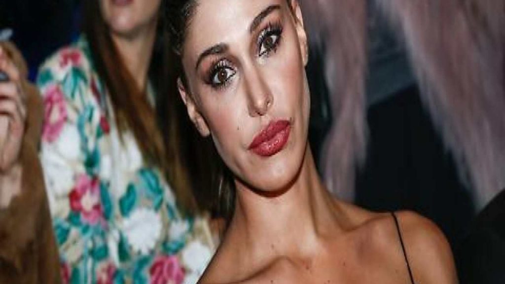 Belen Rodriguez si fa baciare da un altro uomo | Stefano De Martino “è tutto peggiorato” | Video