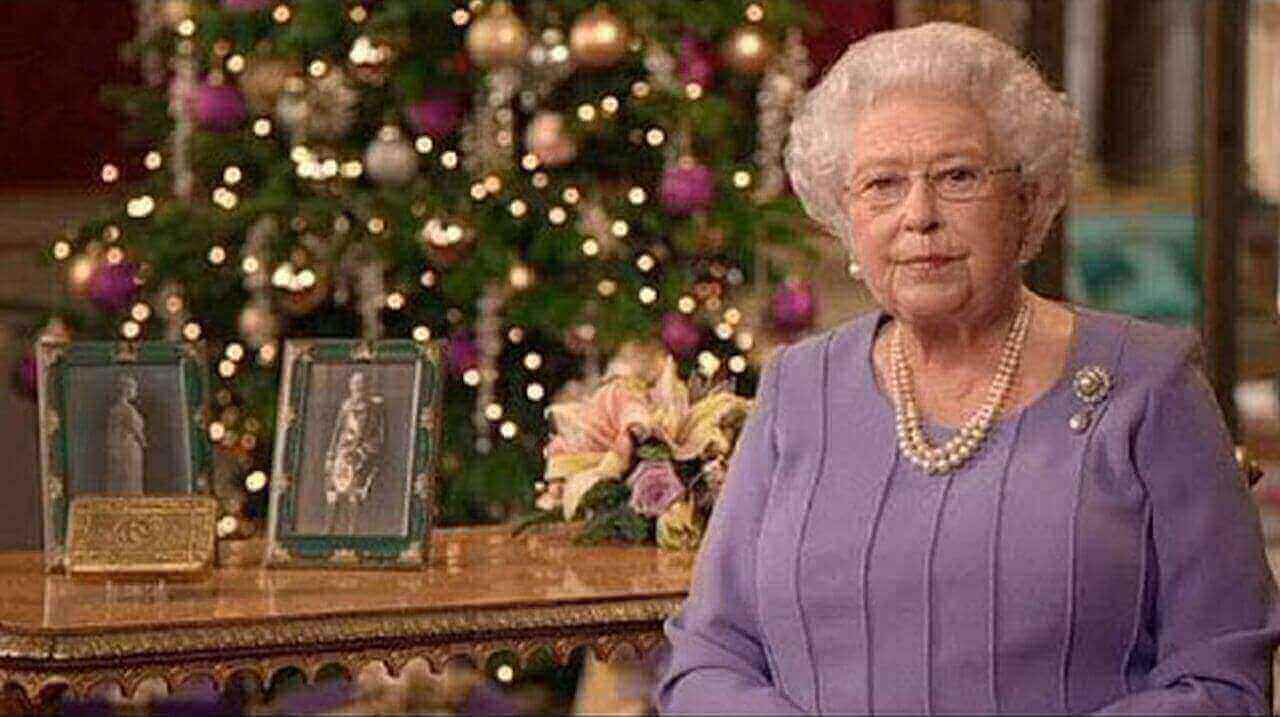 Messaggi Di Natale.Regina Elisabetta Messaggio Di Natale L Importante Annuncio