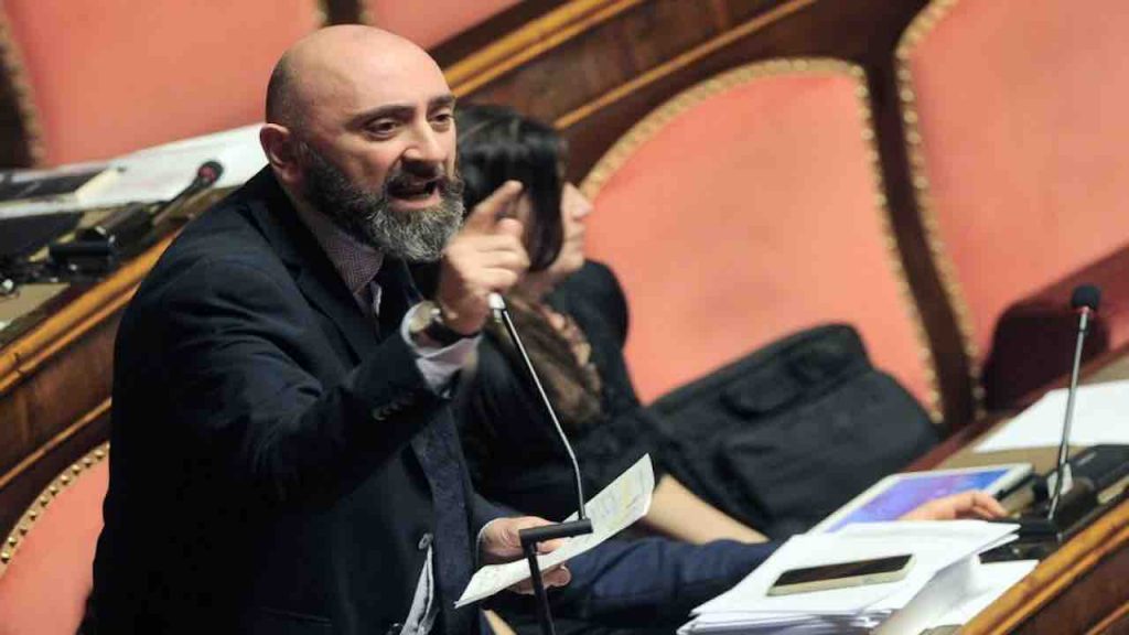 Fuga dal M5S, anche il senatore Stefano Lucidi guarda alla Lega
