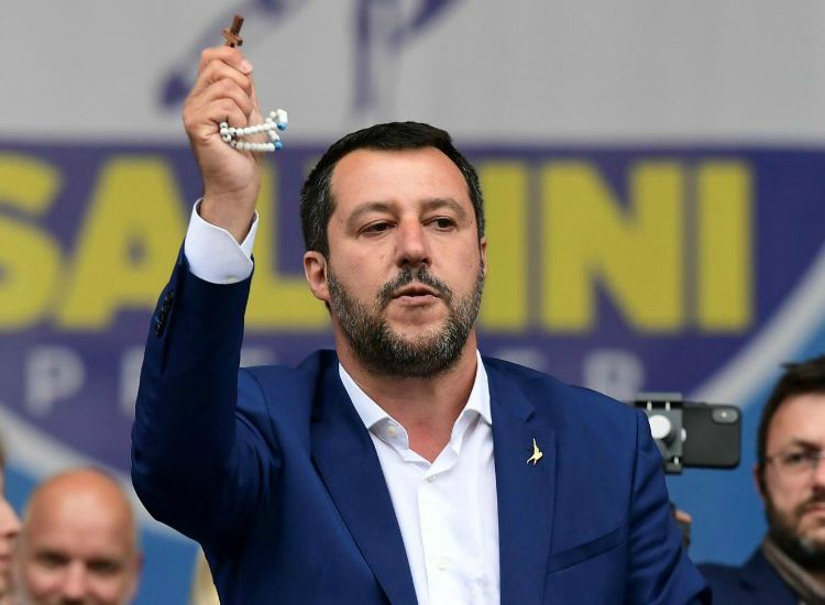 salvini e la madonna