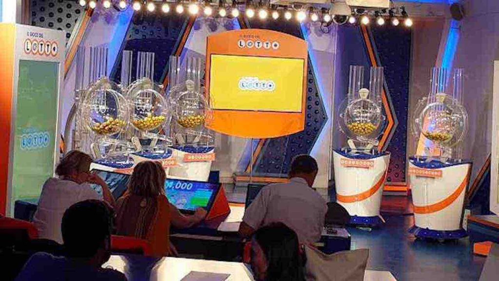 Simbolotto estrazione simboli e numeri vincenti oggi giovedì 12 dicembre