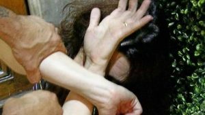 Acerenza- uomo picchia moglie
