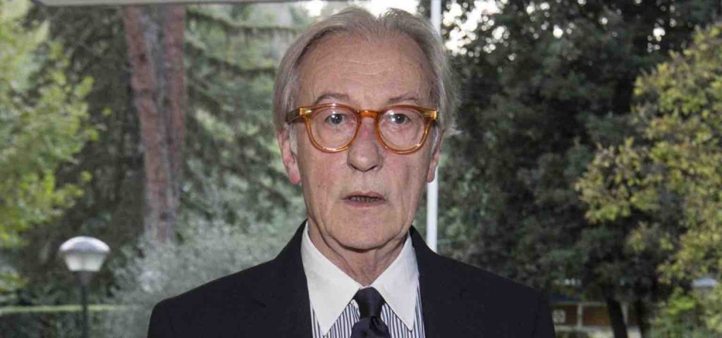 Diffamazione: a giudizio Vittorio Feltri per il titolo sessista sulla Raggi