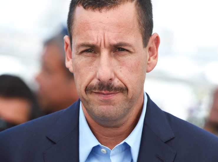 Adam Sandler chi è | carriera e vita privata dell'attore americano - meteoweek