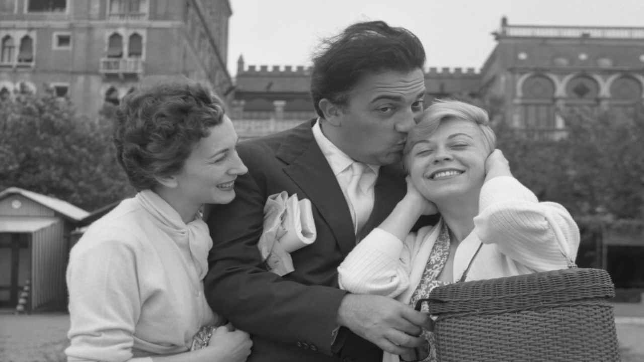 Federico Fellini chi era | carriera e vita privata del regista - meteoweek