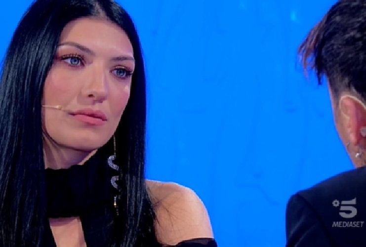 Giovanna Abate trono assicurato da Maria De Filippi