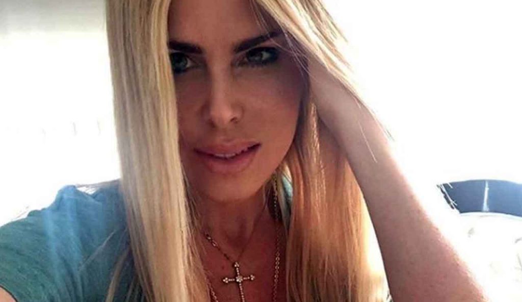 Loredana Lecciso, avete mai visto dove vive? Villa extralusso a Lecce [FOTO]