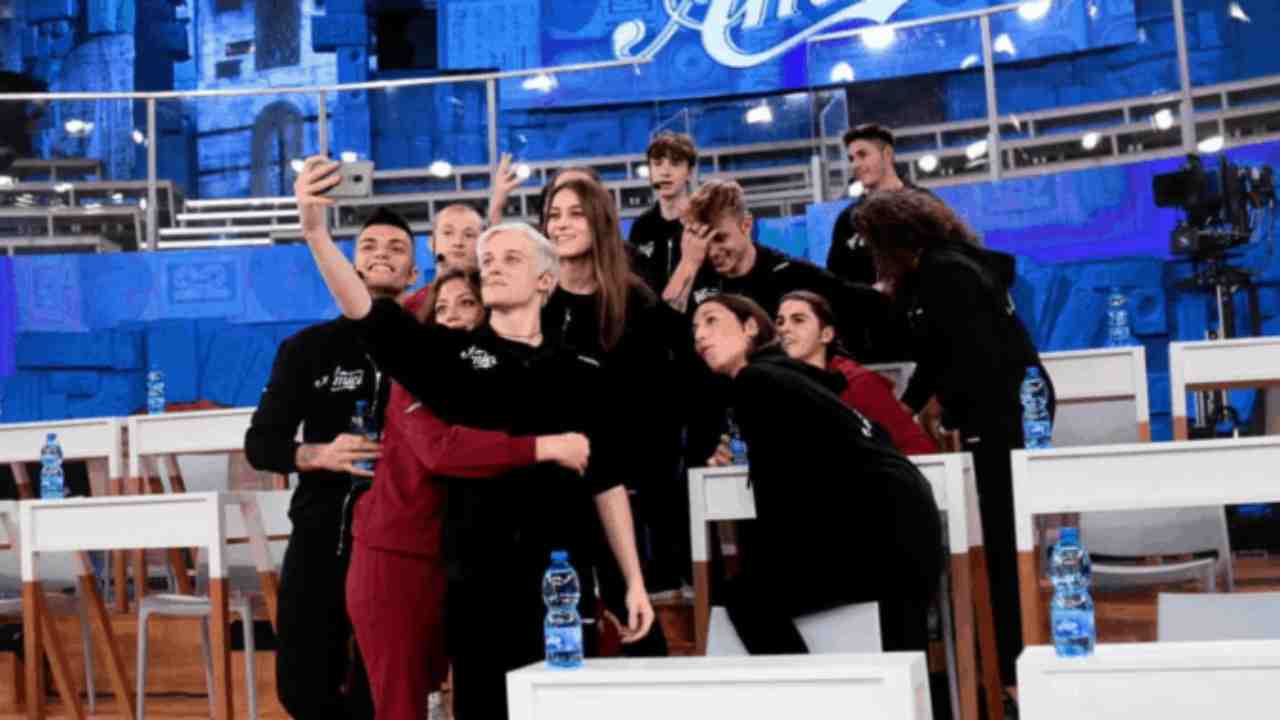 I ragazzi di Amici 19: telefoni sequestrati - meteoweek