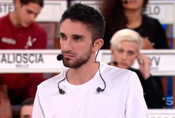 Skioffi nasconde la fidanzata ad Amici 19 - meteoweek