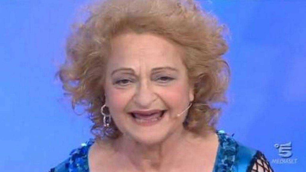 Trono over, che fine ha fatto Angela Favolosa Cubista? Eccola a 76 anni [FOTO]