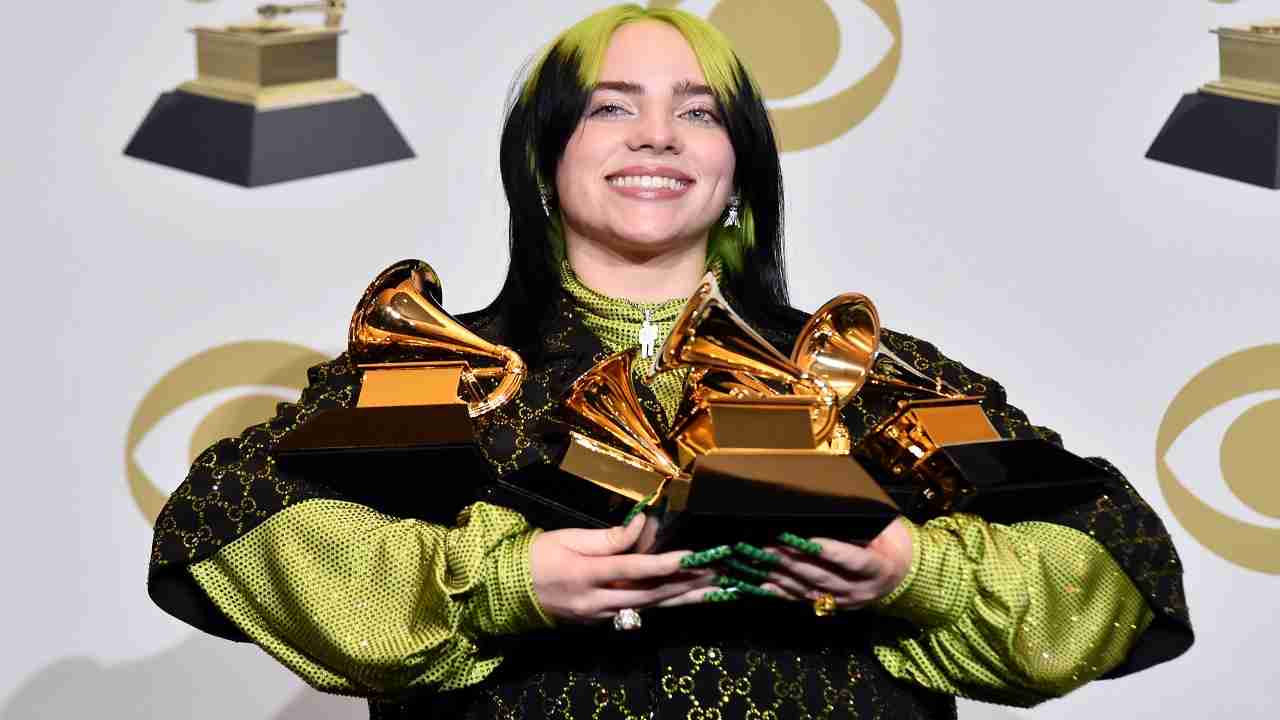 Oscar 2020 confermata la performance di Billie Eilish