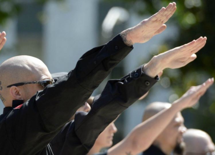 scotto aggredito da fascisti