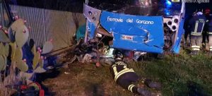 DUE MORTI INCIDENTE AUTOBUS AUTO