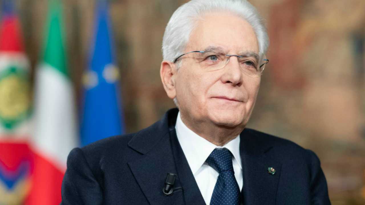 mattarella firma 'spacchettamento' miur