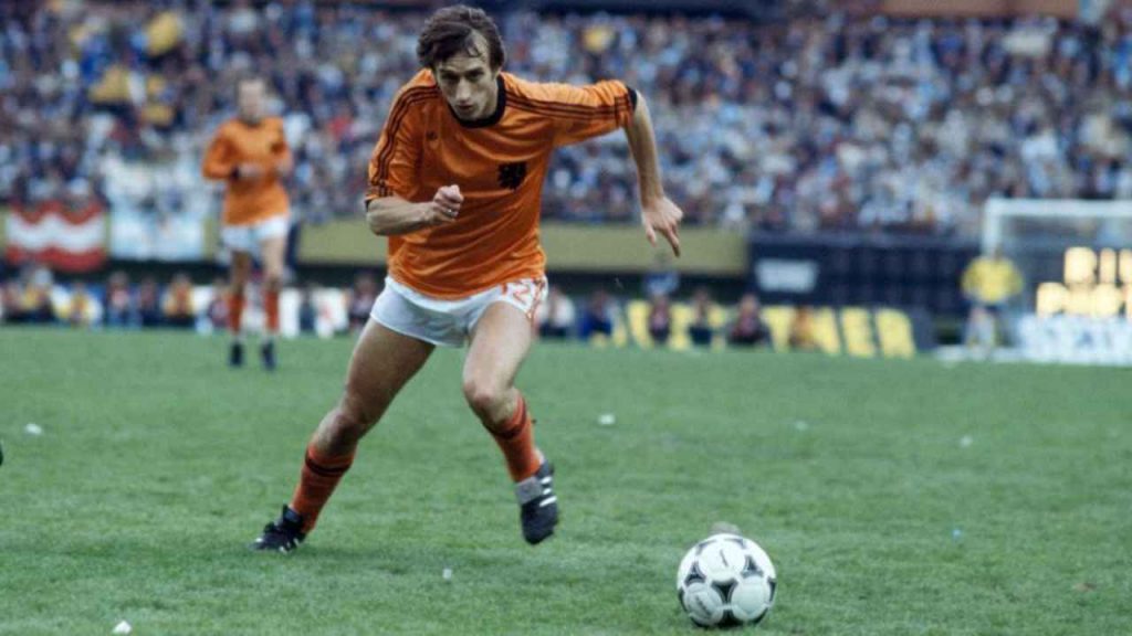 Dopo Johan Cruijff se ne va un’altra leggenda dell’Olanda invincibile