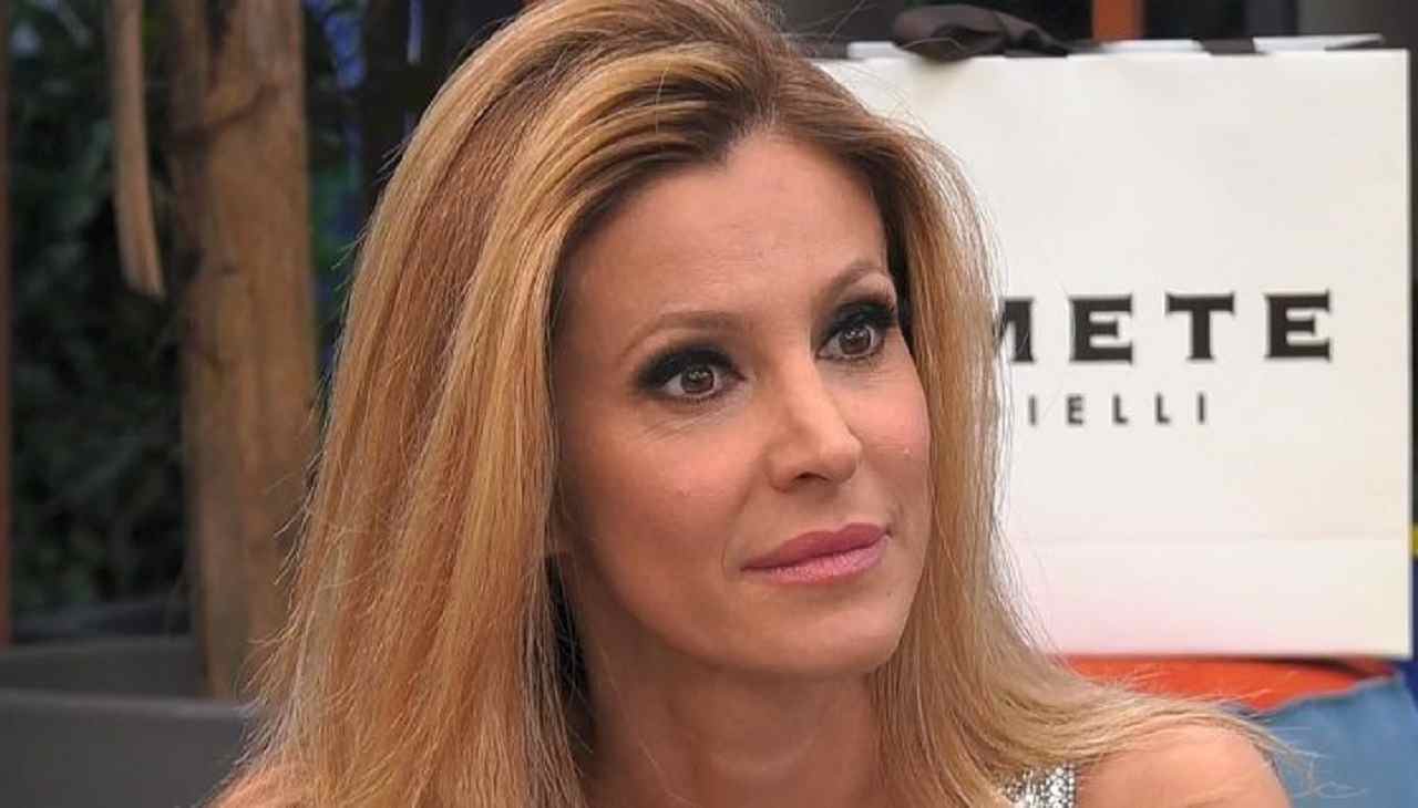 Adriana Volpe contro tutti