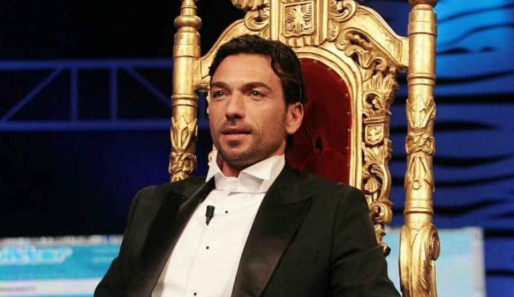Uomini e Donne, ricordate Costantino Vitagliano? Eccolo oggi a 45 anni [FOTO]