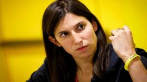 Elly Schlein: "Sto con una ragazza adesso, ma ho amato anche uomini"