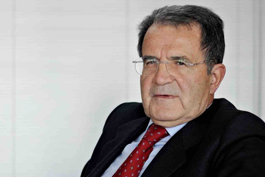 Schianto fatale sui colli bolognesi: lutto per Romano Prodi