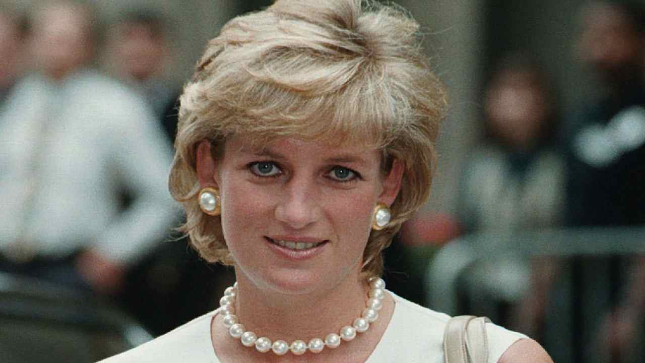 Lady Diana chi era | carriera e vita privata dell'icona britannica - meteoweek