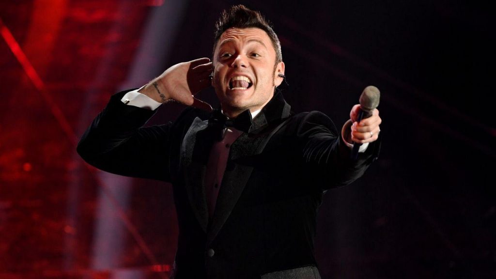 Avete mai visto il fratello di Tiziano Ferro? Sono identici [FOTO]