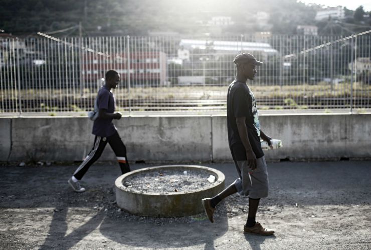 Immigrati pagavano 200 euro per arrivare al confine: arrestati 10 passeur a Ventimiglia