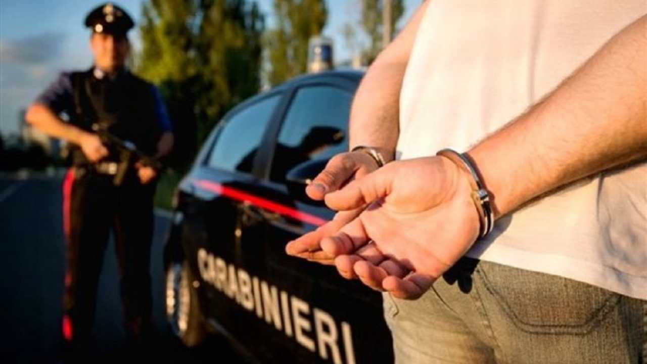 carabinieri bologna pakistano