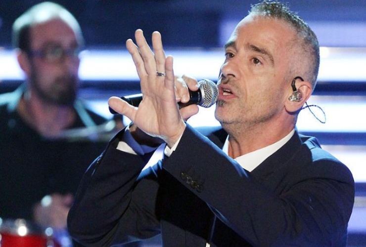 Eros Ramazzotti torna in periferia