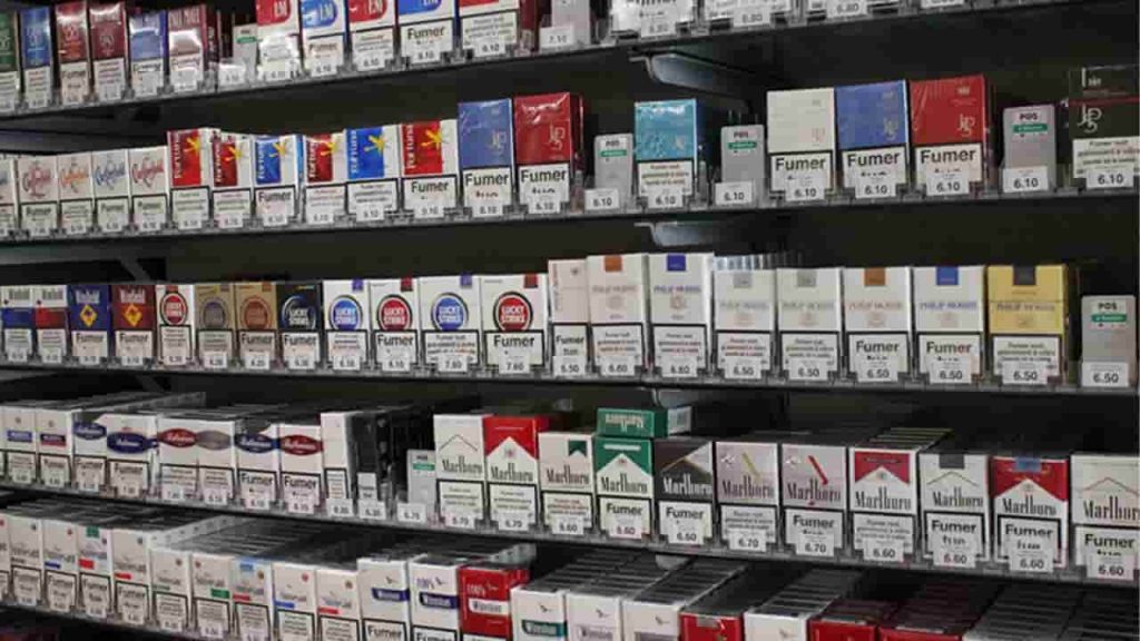 Raffica di aumenti in tabaccheria: nuove tasse sulle sigarette