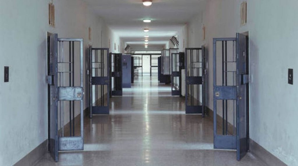 Coronavirus. Conte apre ai detenuti: “accolgo la vostra richiesta di aiuto”