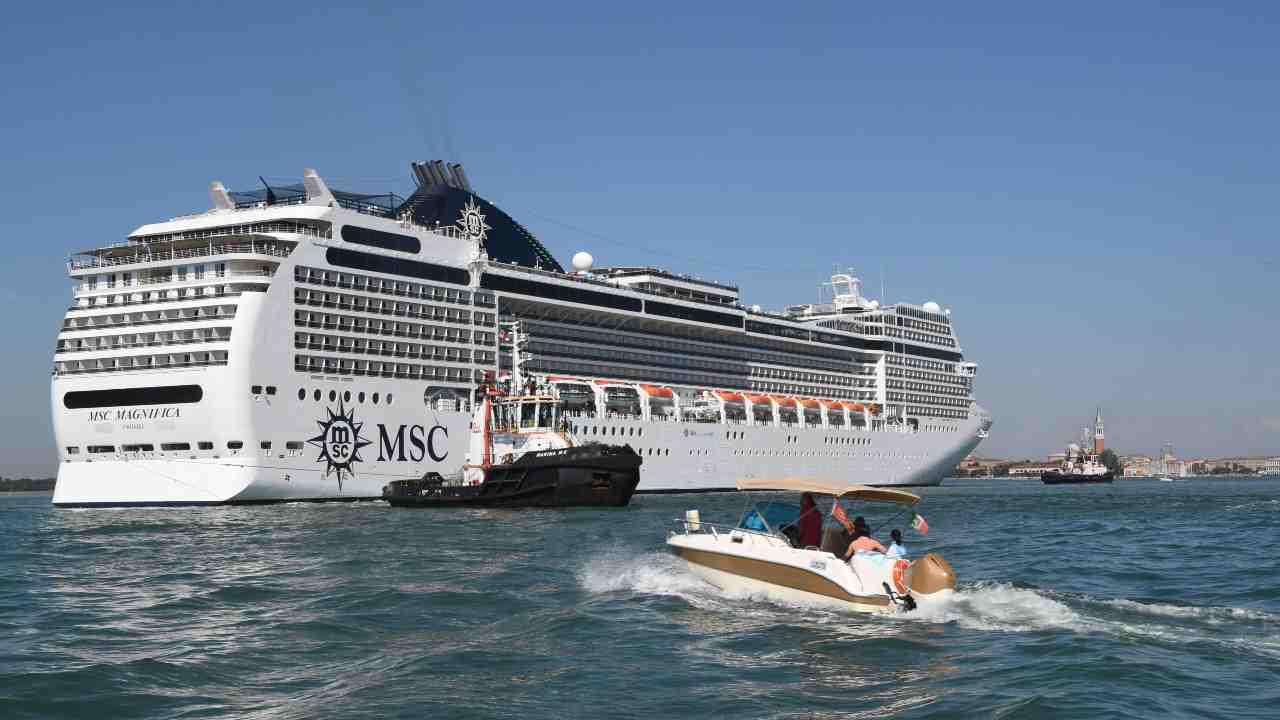 Coronavirus, India nega attracco a nave Msc