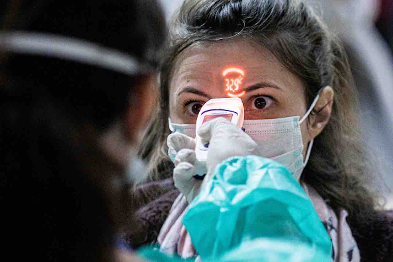 Coronavirus in Emilia-Romagna positivi due assessori e un volontario (Getty) - meteoweek.com