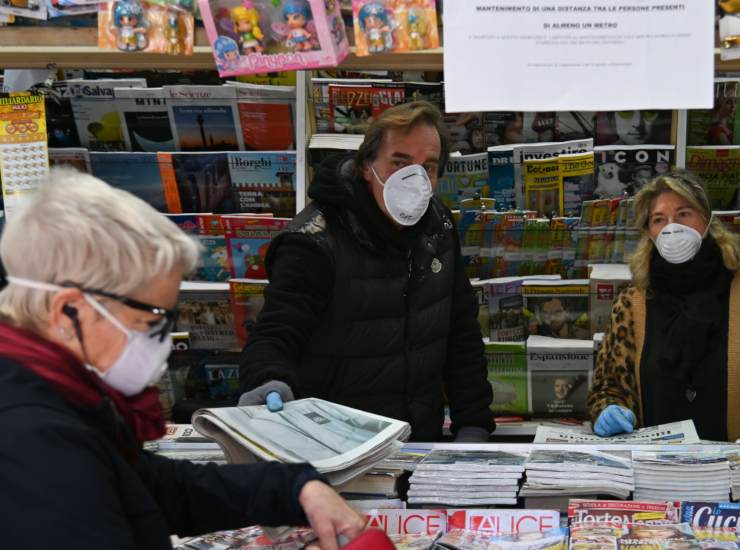 Coronavirus, negozi chiusi in tutta Italia: perché qualcuno resta aperto?